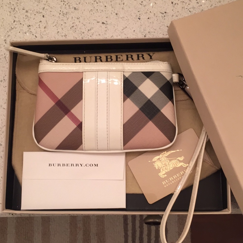 Burberry wristlet wallet white plaid exploded